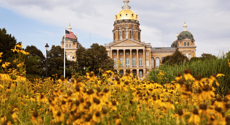Medicare in Iowa: Eligibility, How to Apply, & More